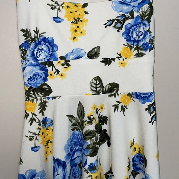 B. Darlin Dress Square Neck Floral Fit & Flare Dress Size Juniors 5/6 - Picture 6 of 8